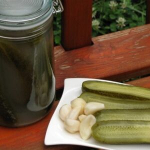 How to Make Sourdough Cucumbers