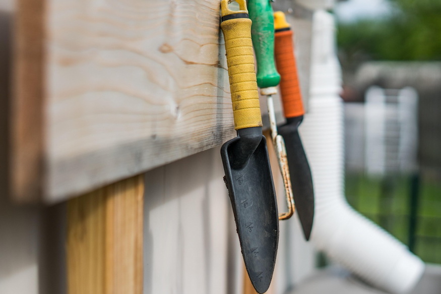 What Happens to Garden Tools When They Winter Outdoors?
