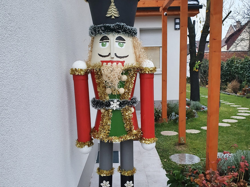 Crafting a Whimsical Giant Nutcracker for Your Garden Wonderland