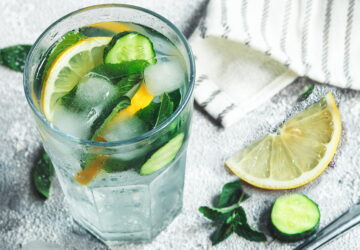 Homemade Slimming Drink with Cucumber, Mint, Lemon and Ginger