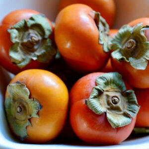 A Guide to Harvesting and Enjoying Persimmons